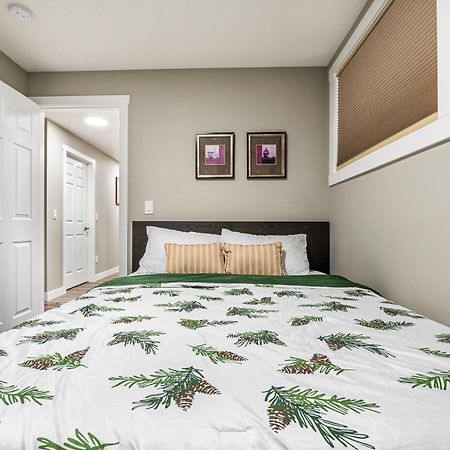 Modern 2 Bedroom Basement Suite With Laundry YYC Dış mekan fotoğraf